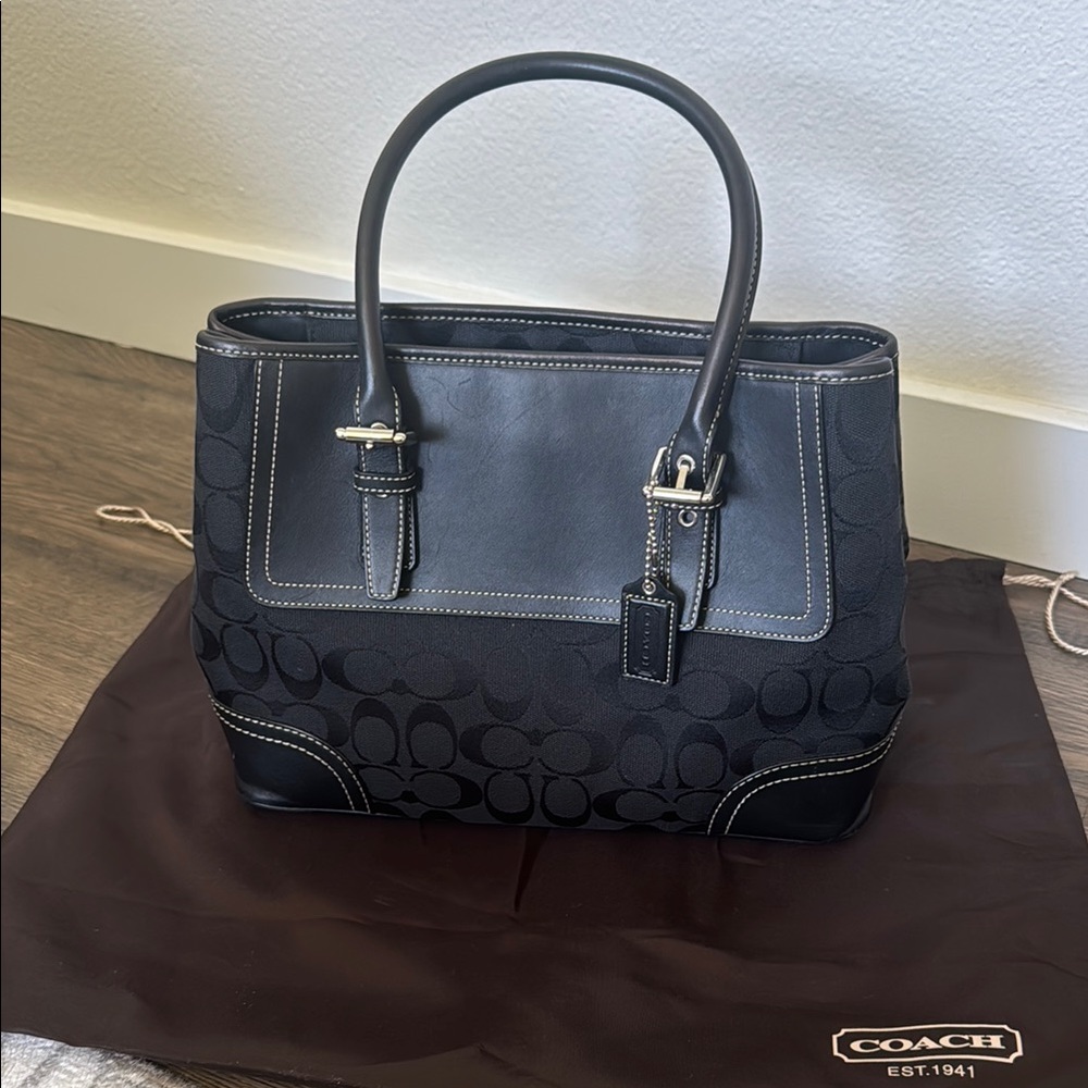 2000s Coach Shoulder Bag - Black